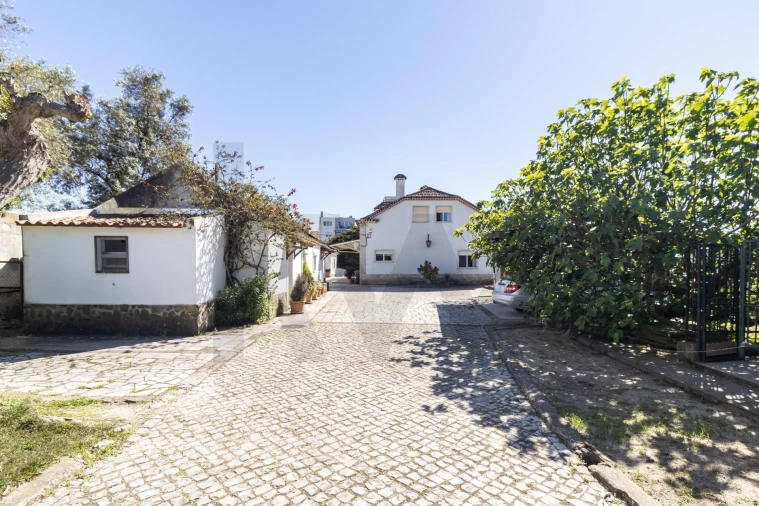 Moradia T5 para Venda em Seixal, Arrentela e Aldeia de Paio Pires Foto 47