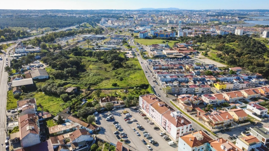 Moradia T5 para Venda em Seixal, Arrentela e Aldeia de Paio Pires Foto 83