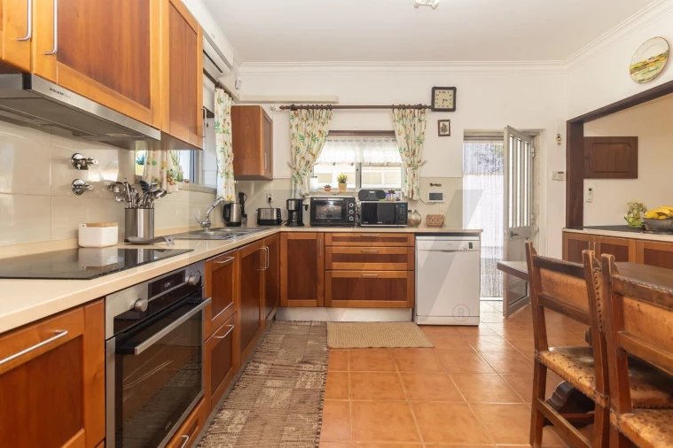 Moradia T5 para Venda em Seixal, Arrentela e Aldeia de Paio Pires Foto 4