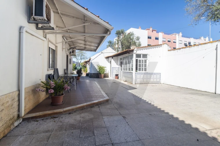 Moradia T5 para Venda em Seixal, Arrentela e Aldeia de Paio Pires Foto 67