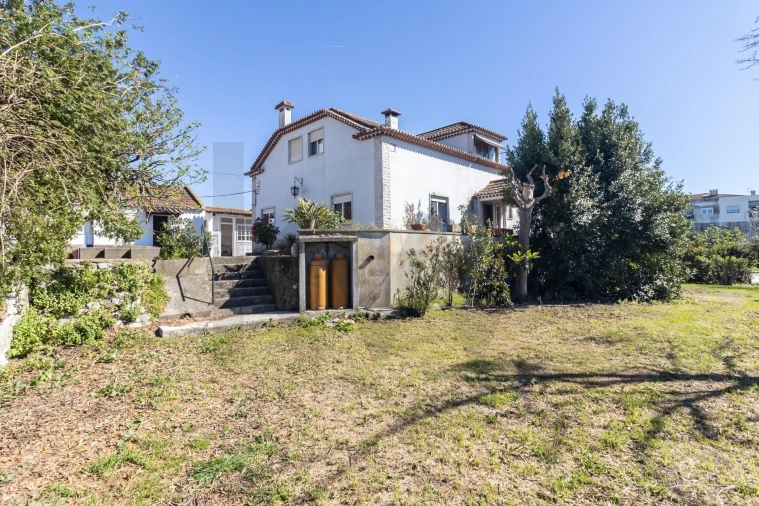 Moradia T5 para Venda em Seixal, Arrentela e Aldeia de Paio Pires Foto 2