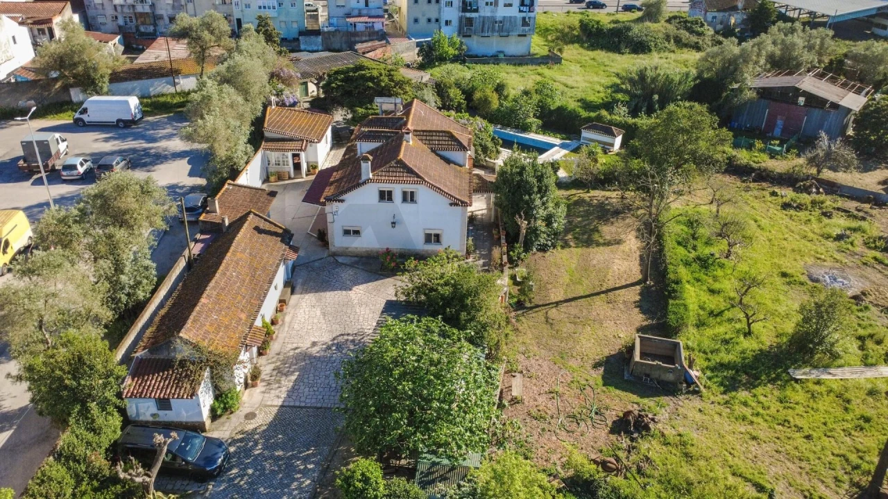 Moradia T5 para Venda em Seixal, Arrentela e Aldeia de Paio Pires Foto 84