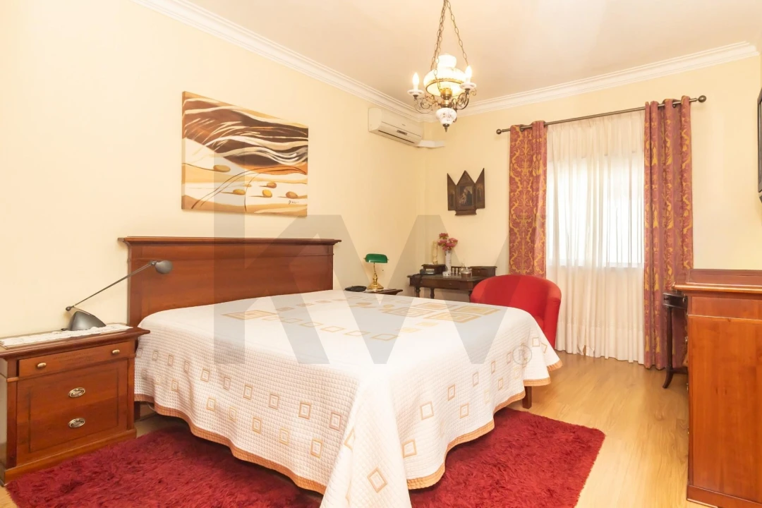 Moradia T5 para Venda em Seixal, Arrentela e Aldeia de Paio Pires Foto 7