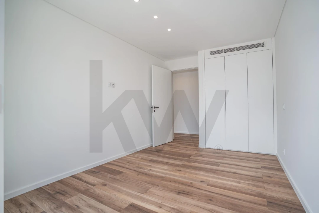 Apartamento T3 para Venda em São Martinho do Porto Foto 19