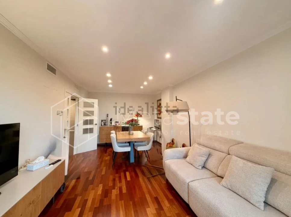 Apartamento T2 para Venda em Carcavelos e Parede Foto 3