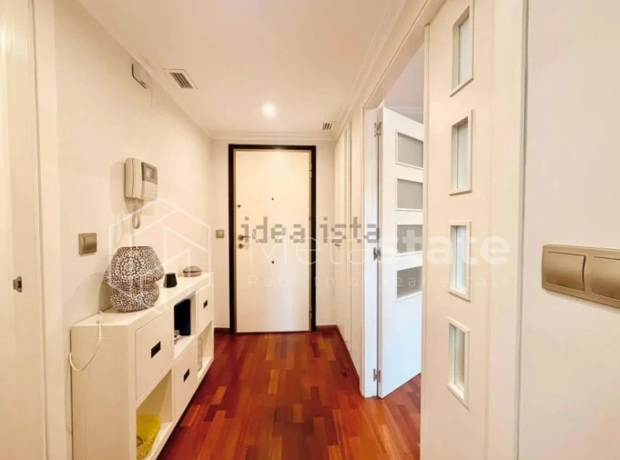 Apartamento T2 para Venda em Carcavelos e Parede Foto 4