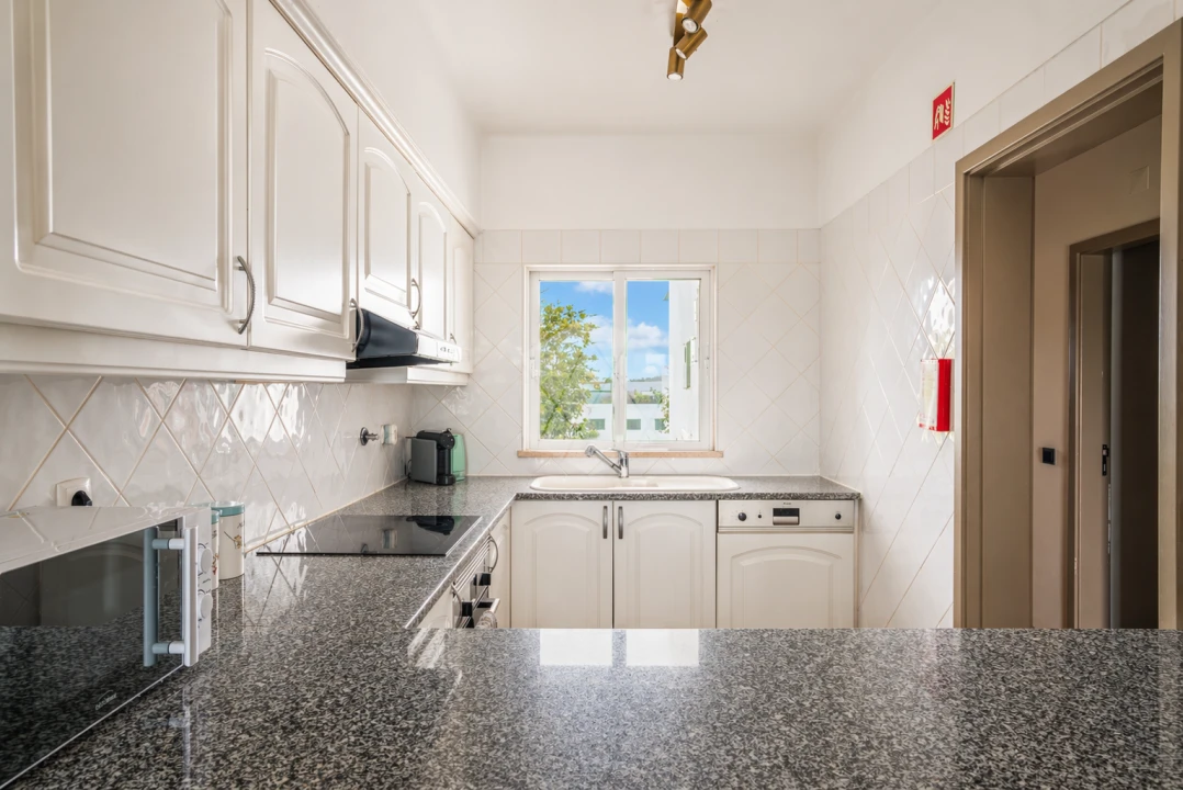 Apartamento T2 para Venda em Albufeira e Olhos de Água Foto 7