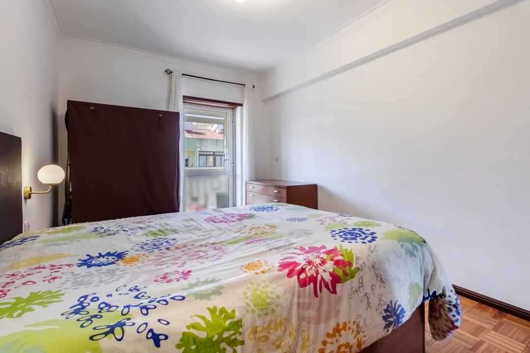 Apartamento T2 para Venda em Algueirão-Mem Martins Foto 17