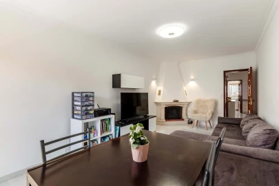 Apartamento T2 para Venda em Algueirão-Mem Martins