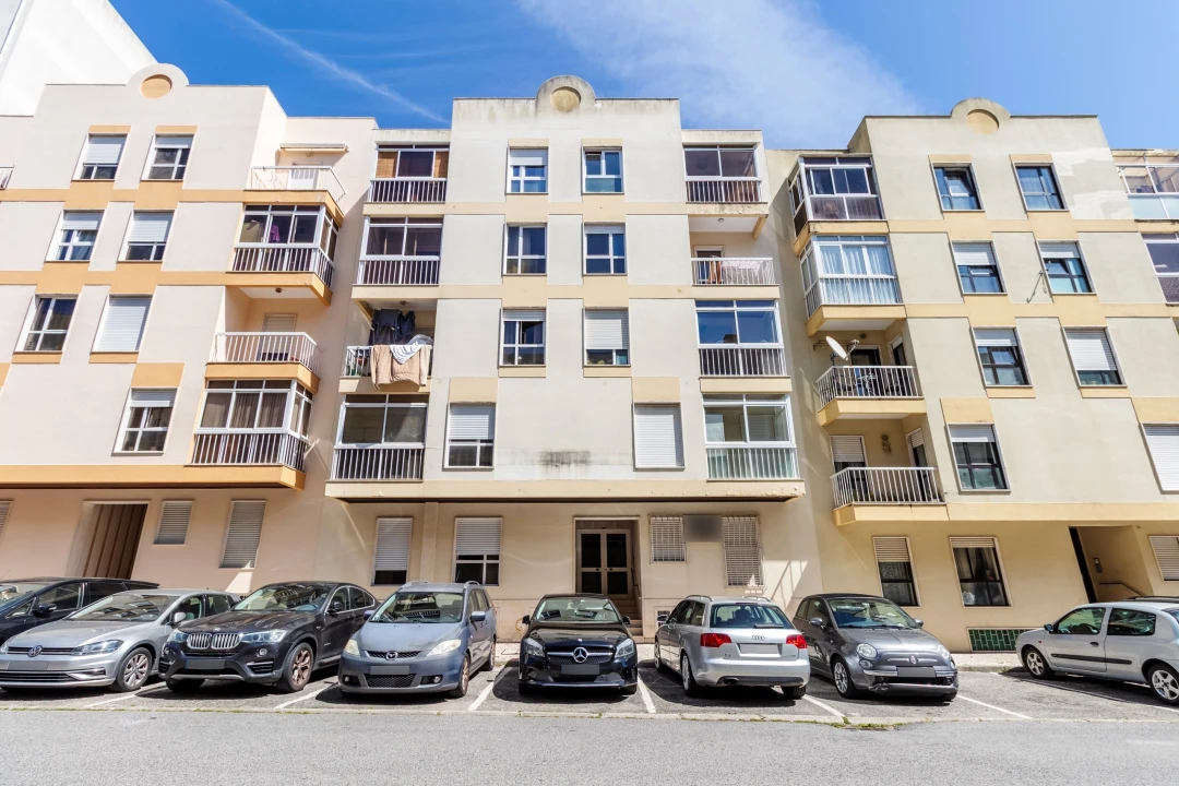 Apartamento T2 para Venda em Algueirão-Mem Martins Foto 32