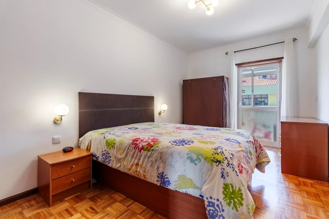 Apartamento T2 para Venda em Algueirão-Mem Martins Foto 15