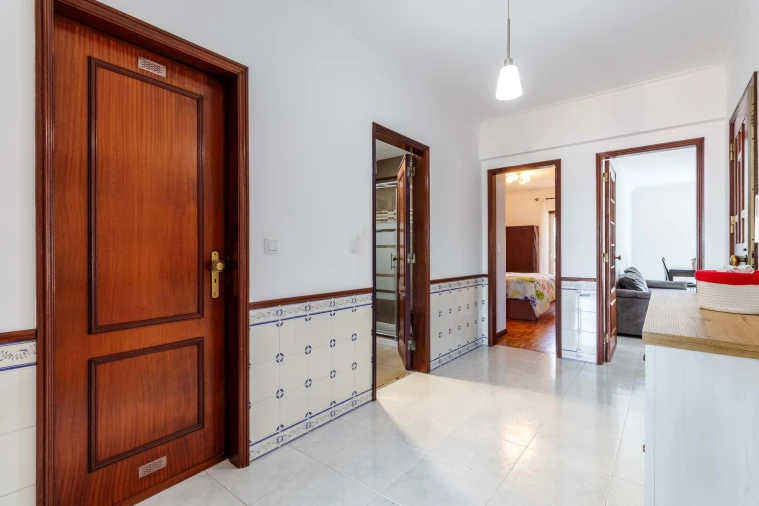 Apartamento T2 para Venda em Algueirão-Mem Martins Foto 8