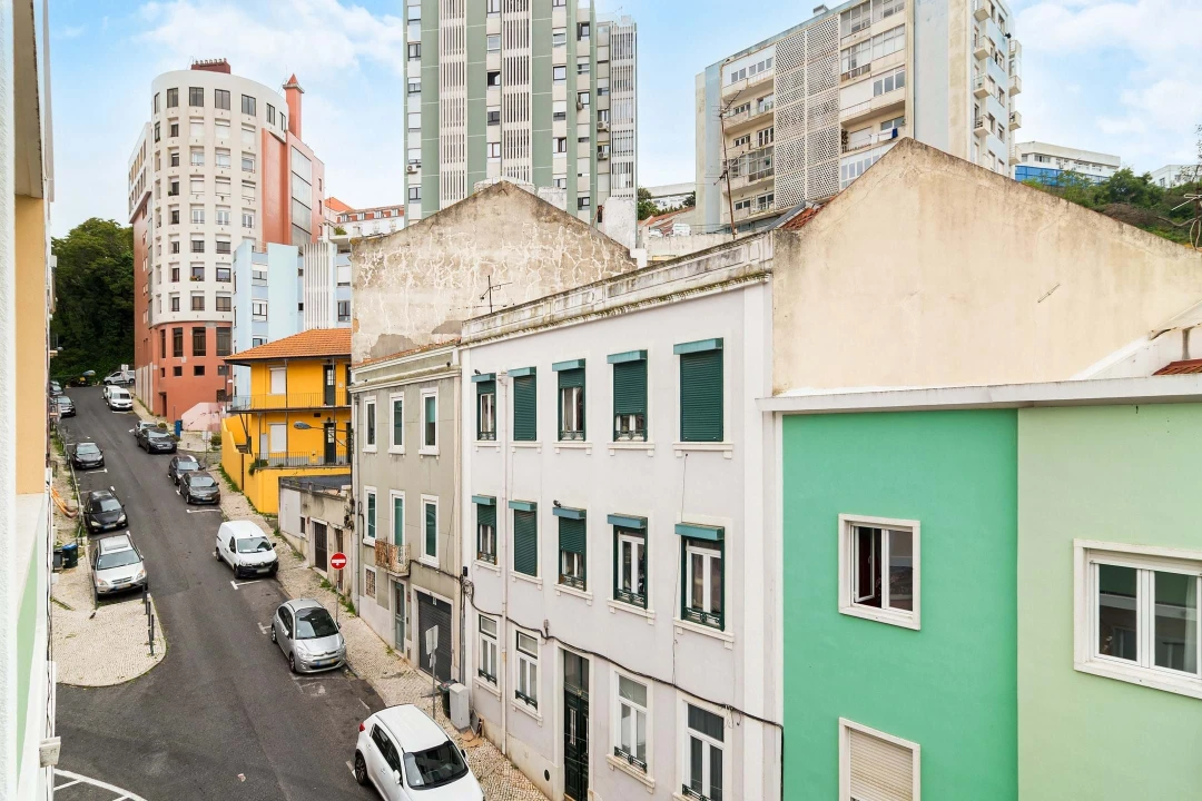 Apartamento T2 para Venda em Arroios Foto 17