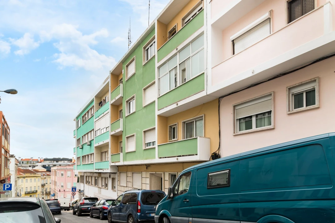 Apartamento T2 para Venda em Arroios Foto 1