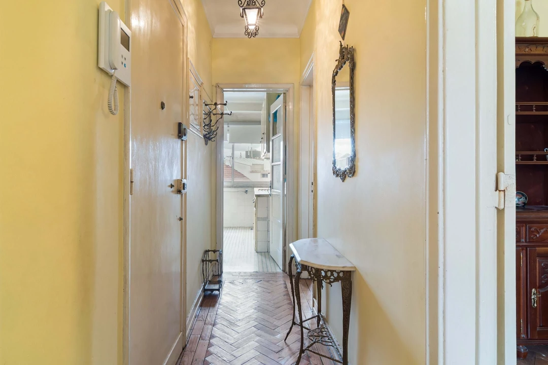 Apartamento T2 para Venda em Arroios Foto 6