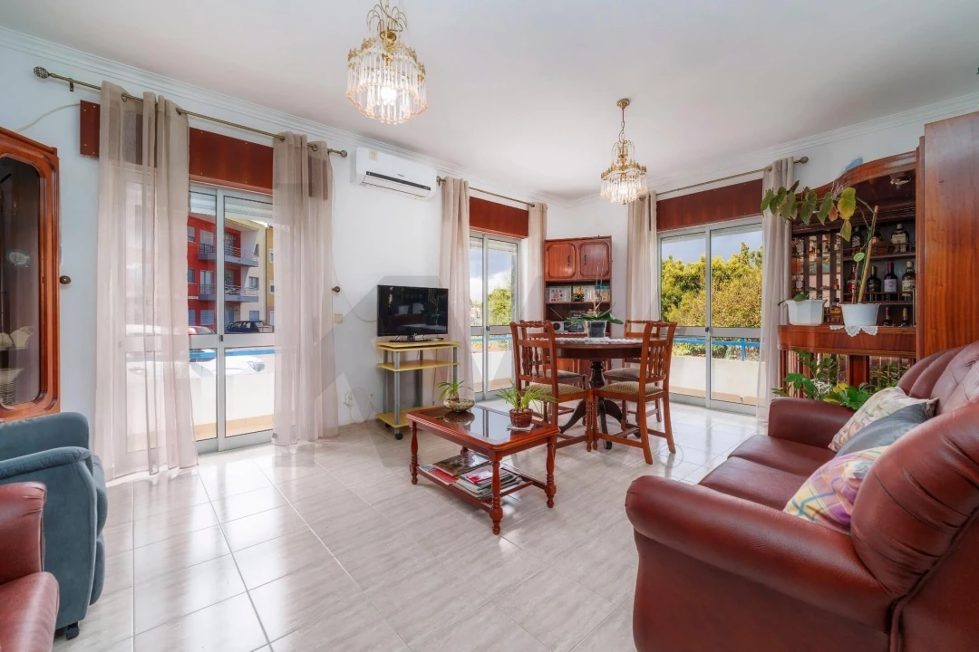 Apartamento T3 para Venda em São Brás de Alportel Foto 1