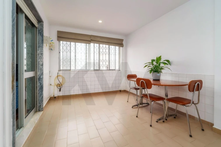 Apartamento T3 para Venda em São Brás de Alportel Foto 8