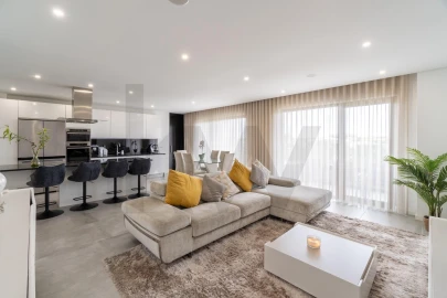 Apartamento T3 para Venda em Faro (Sé e São Pedro)