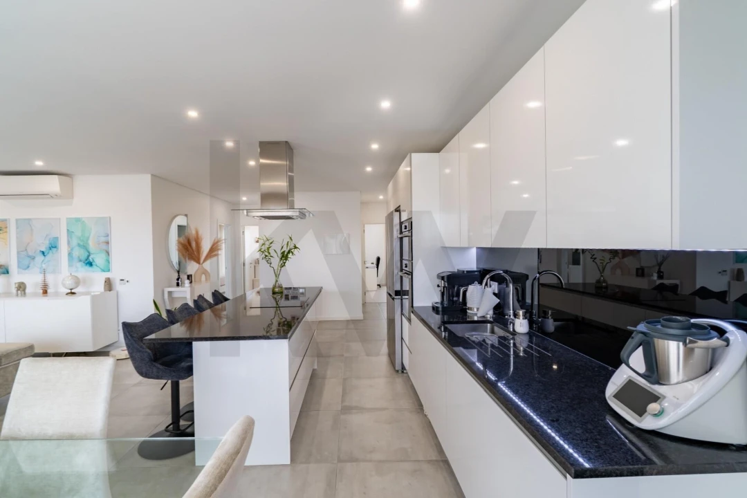 Apartamento T3 para Venda em Faro (Sé e São Pedro) Foto 17