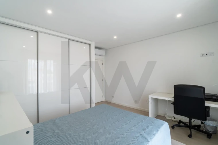 Apartamento T3 para Venda em Faro (Sé e São Pedro) Foto 20