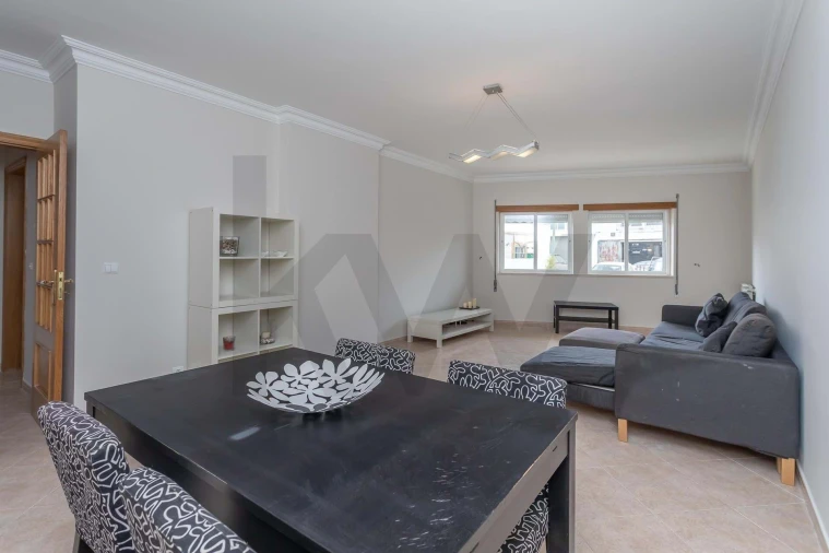 Apartamento T2 para Venda em Caparica e Trafaria Foto 4