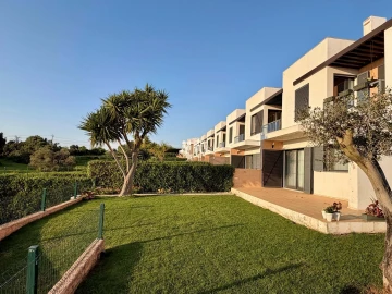 Moradia T3 para Arrendamento em Albufeira e Olhos de Água