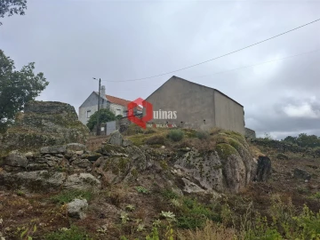 Moradia T3 para Arrendamento em Vila do Touro