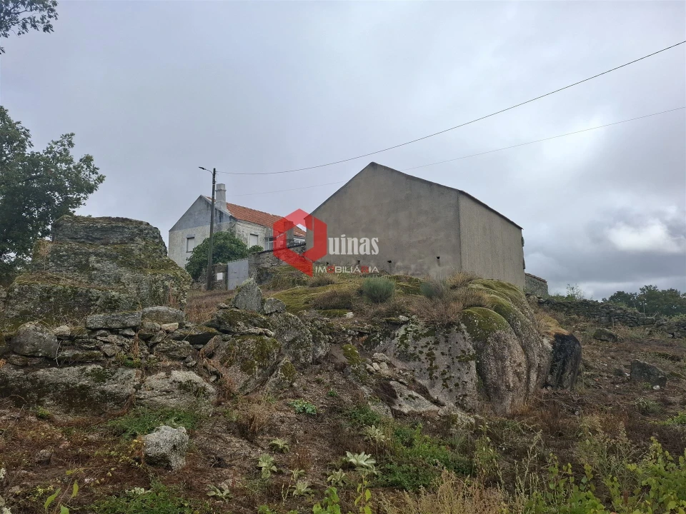 Moradia T3 para Arrendamento em Vila do Touro Foto 2