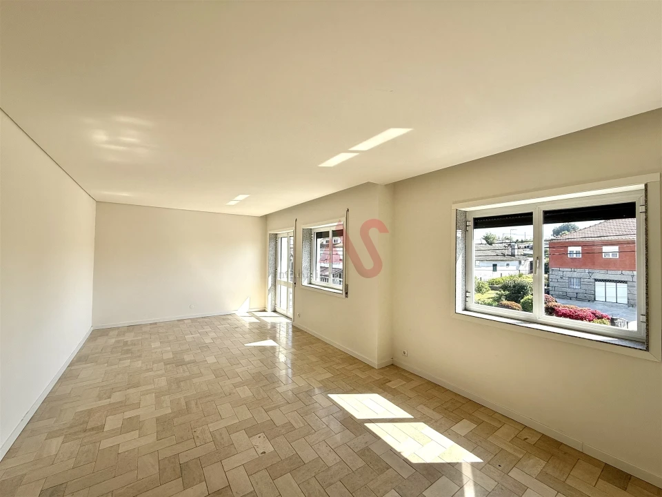 Apartamento T3 para Arrendamento em Figueiro Foto 3