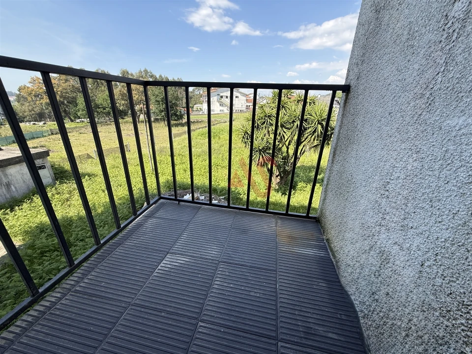 Apartamento T3 para Arrendamento em Figueiro Foto 14