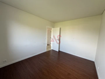 Apartamento T3 para Arrendamento em Figueiro