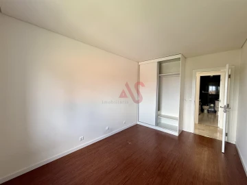 Apartamento T3 para Arrendamento em Figueiro