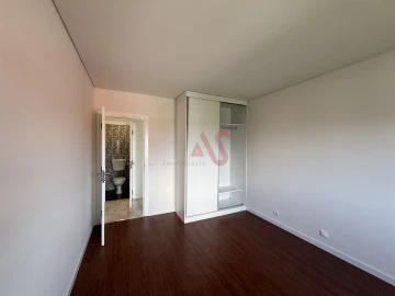 Apartamento T3 para Arrendamento em Figueiro