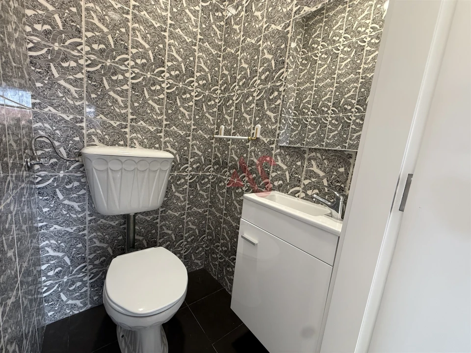 Apartamento T3 para Arrendamento em Figueiro Foto 11