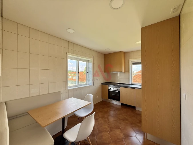 Apartamento T3 para Arrendamento em Figueiro Foto 5