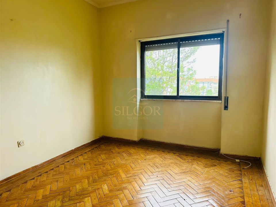 Apartamento T2 para Venda em Barreiro e Lavradio Foto 7