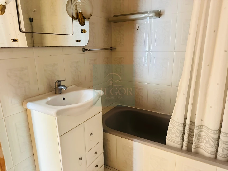 Apartamento T2 para Venda em Barreiro e Lavradio Foto 11