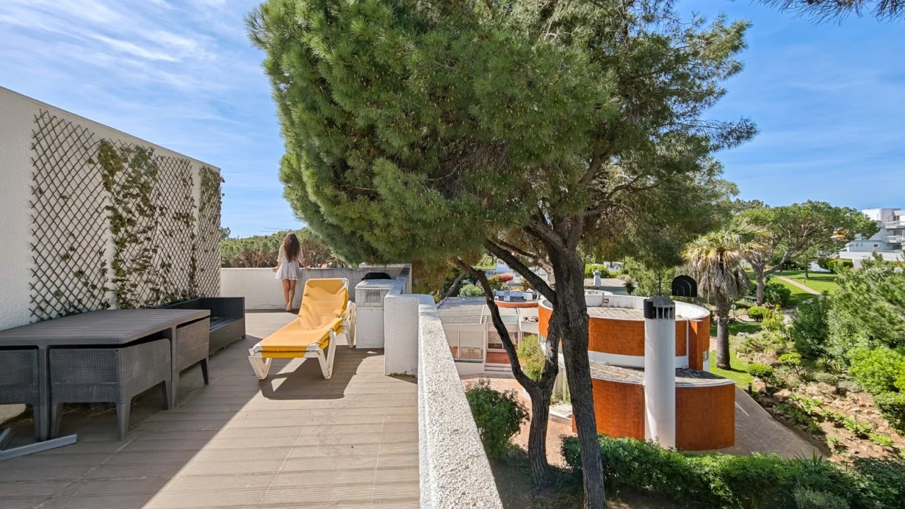 Apartamento T1 para Venda em Quarteira Foto 21