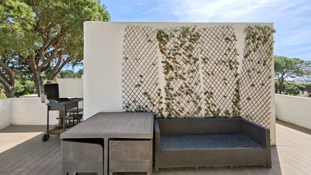 Apartamento T1 para Venda em Quarteira Foto 18