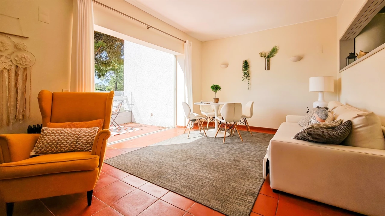 Apartamento T1 para Venda em Quarteira Foto 9