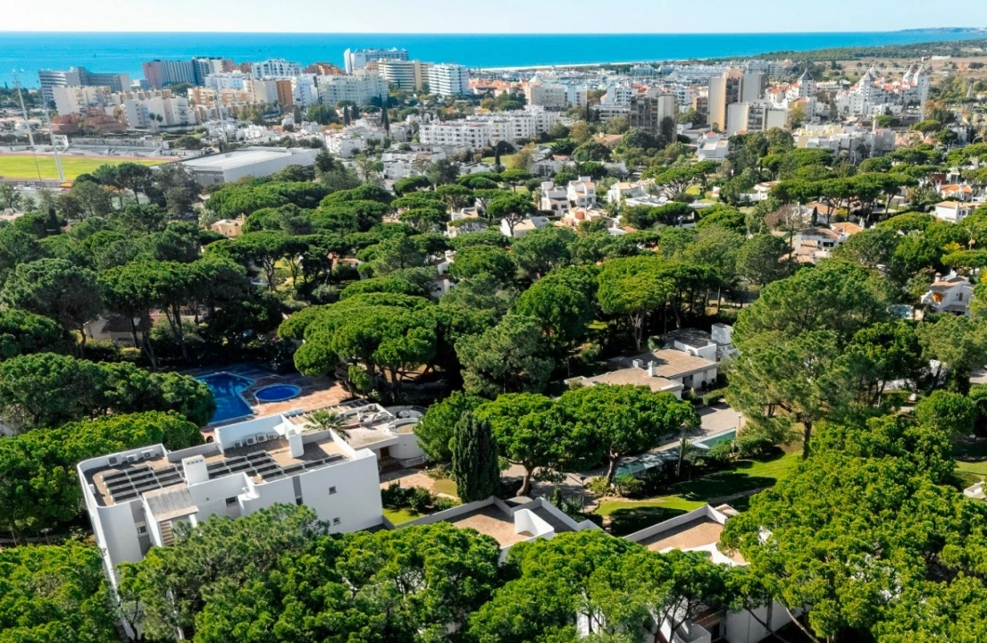 Apartamento T1 para Venda em Quarteira Foto 62