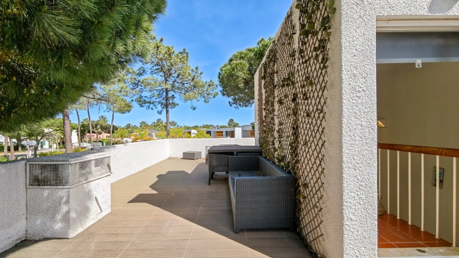 Apartamento T1 para Venda em Quarteira Foto 17