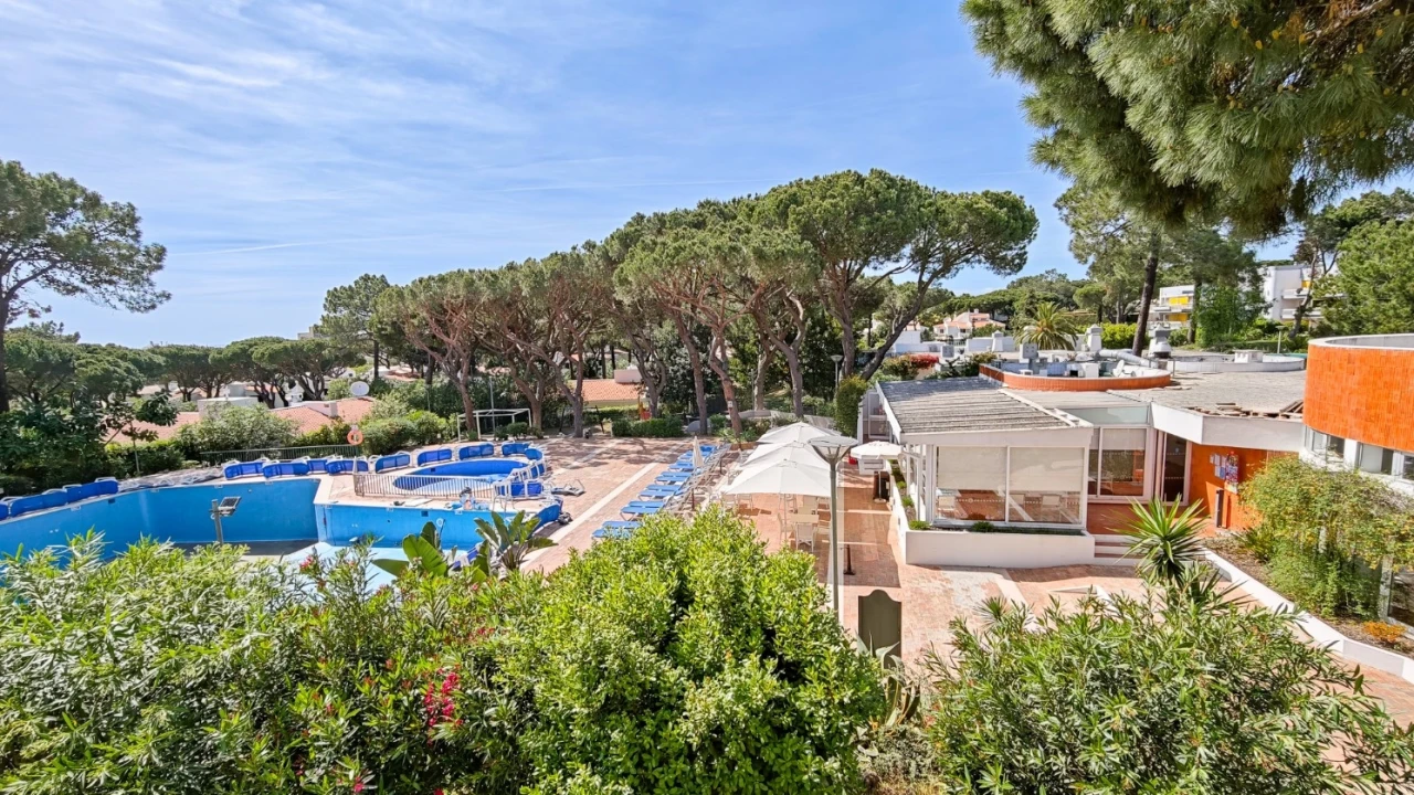 Apartamento T1 para Venda em Quarteira Foto 14