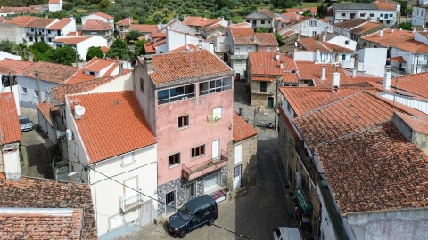 Moradia T4 para Venda em São Miguel de Acha