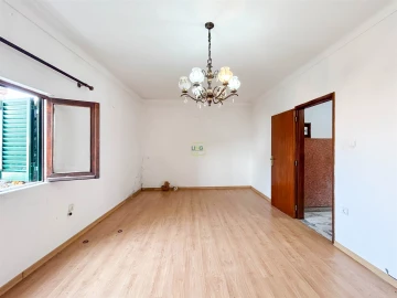 Moradia T4 para Venda em São Miguel de Acha