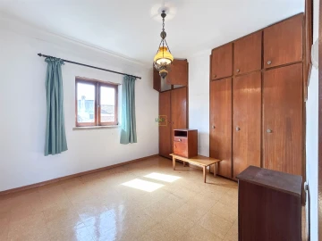 Moradia T4 para Venda em São Miguel de Acha