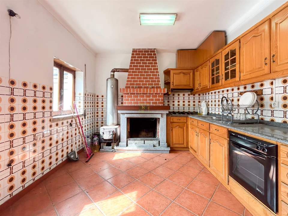 Moradia T4 para Venda em São Miguel de Acha Foto 28