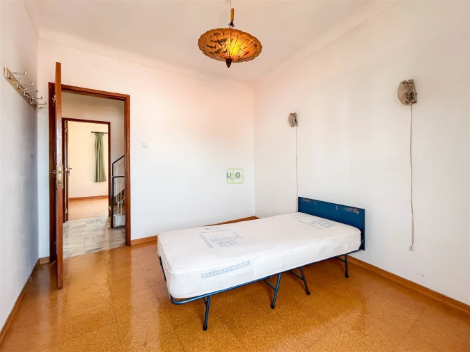 Moradia T4 para Venda em São Miguel de Acha Foto 39