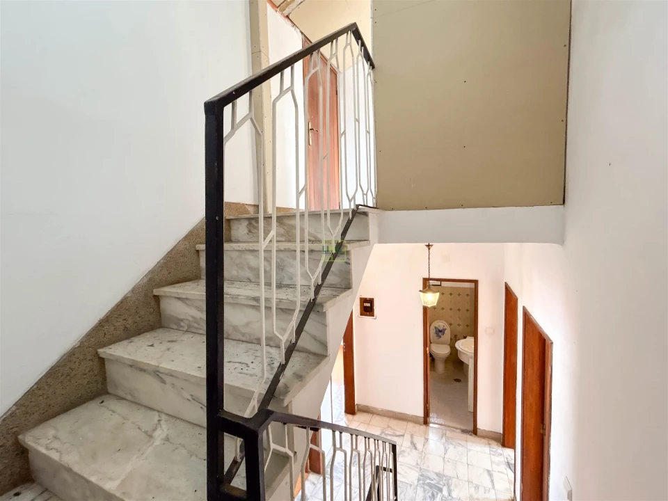 Moradia T4 para Venda em São Miguel de Acha Foto 57