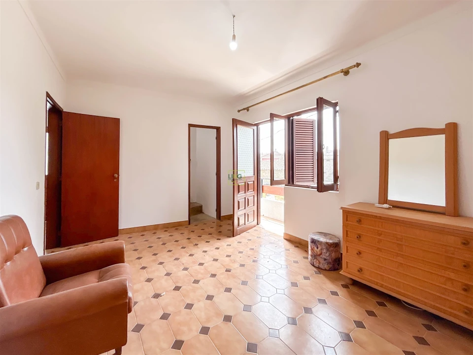 Moradia T4 para Venda em São Miguel de Acha Foto 35